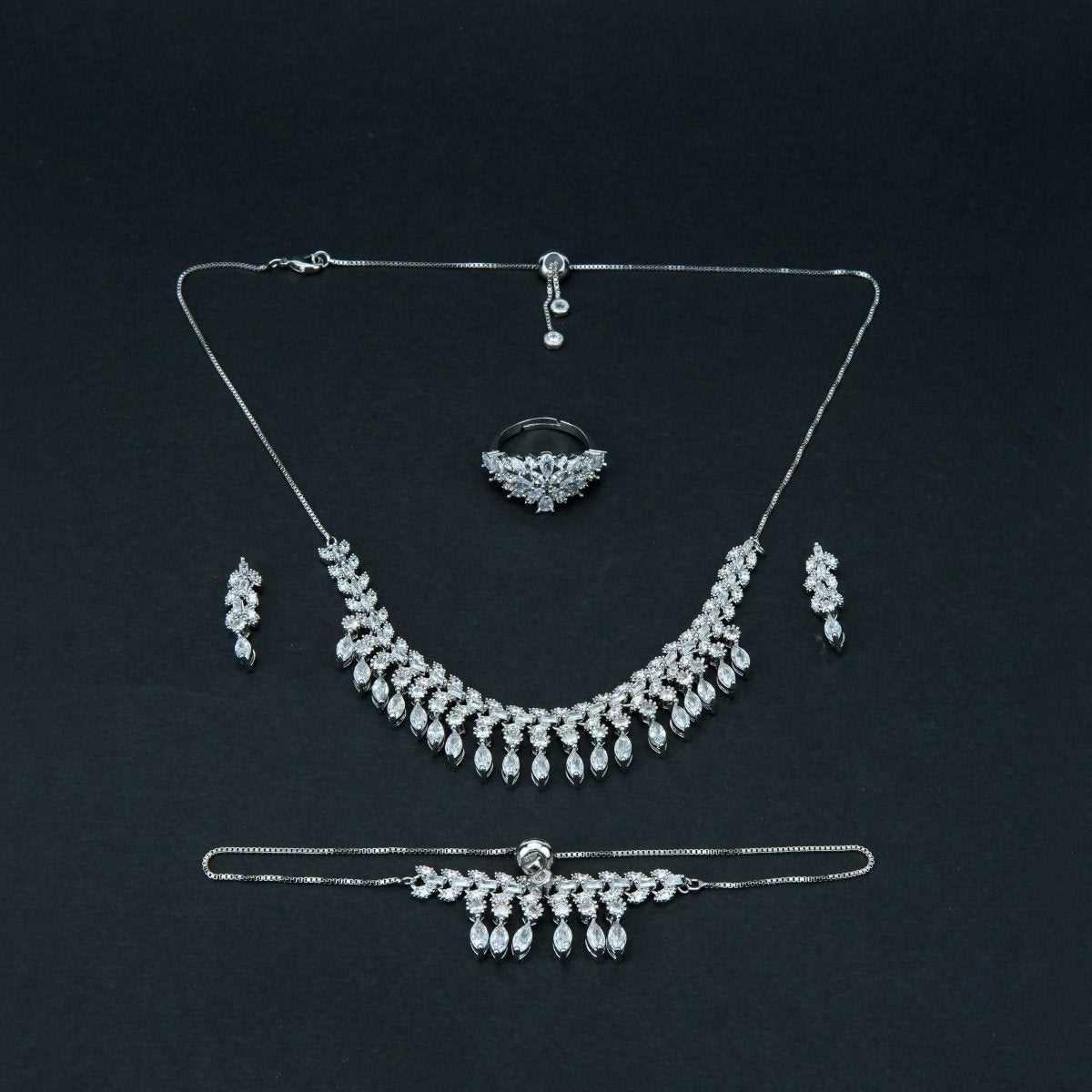 Women Necklace Jewelry 4 Pcs - 004813j